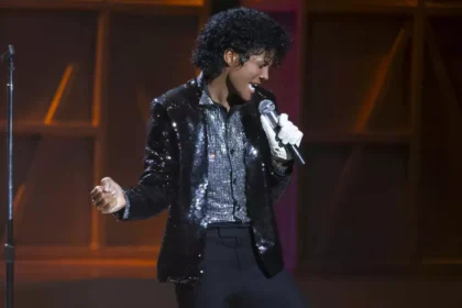 Michael filme Jaafar Jackson moonwalk comparação