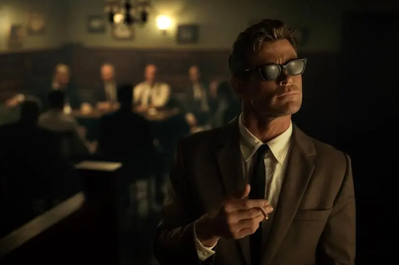 Kockroach Chris Hemsworth