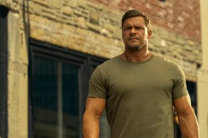 Alan Ritchson Reacher