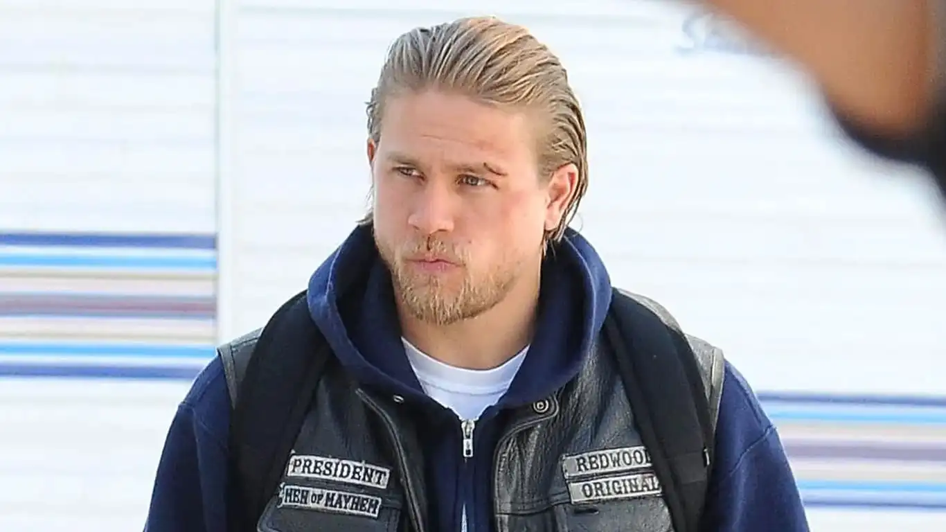 charlie hunnam sons of anarchy